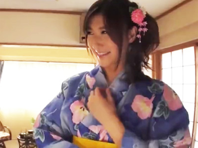 純粋な顔した美少女と浴衣を着たまま旅館でパコ三昧デート